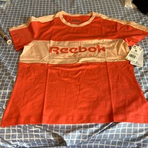 Reebok t shirts M new
